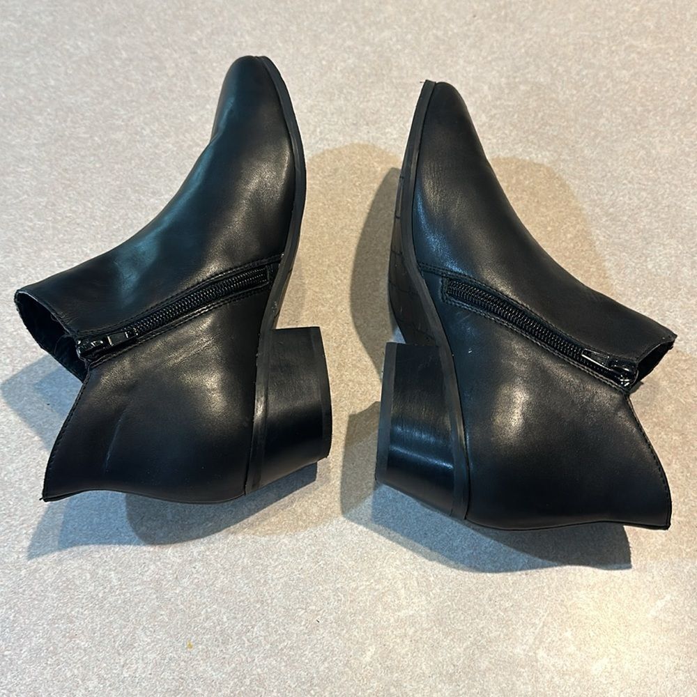 JACK ROGERS Black Booties - Picture 5 of 9
